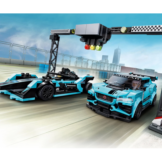 Конструктор - Formula E Panasonic Jaguar Racing GEN2 car & Jaguar I-PACE eTROPHY, 565 части Lego 110239 5