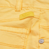 Къс панталон с износен ефект за момиче жълт Boboli 183085 4