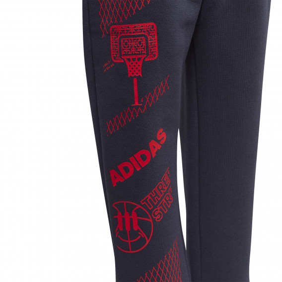 Спортен панталон с принт на баскетболни мотиви за момче тъмно син Adidas 193041 4