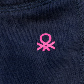 Памучни панталони с розово лого на марката, сини Benetton 214632 3