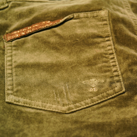 Къс памучен панталон с флорално акценти за момиче зелен Naf Naf 217946 3