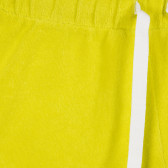 Памучен къс панталон с бели кантове, жълт Benetton 221490 2