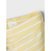 Къси панталони от органичен памук в бяло жълто райе Name it 244432 3