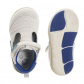 Кожени обувки със сини акценти, бели Chicco 246823 3
