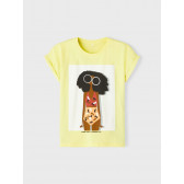 Тениска от органичен памук с щампа на момиче, жълта Name it 247567 