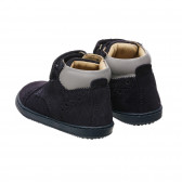 Обувки със сиви акценти за бебе, тъмно сини Chicco 248029 2