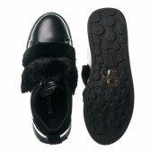 Спортни обувки за момиче в черен цвят с черен пух Colors Of California 25916 3