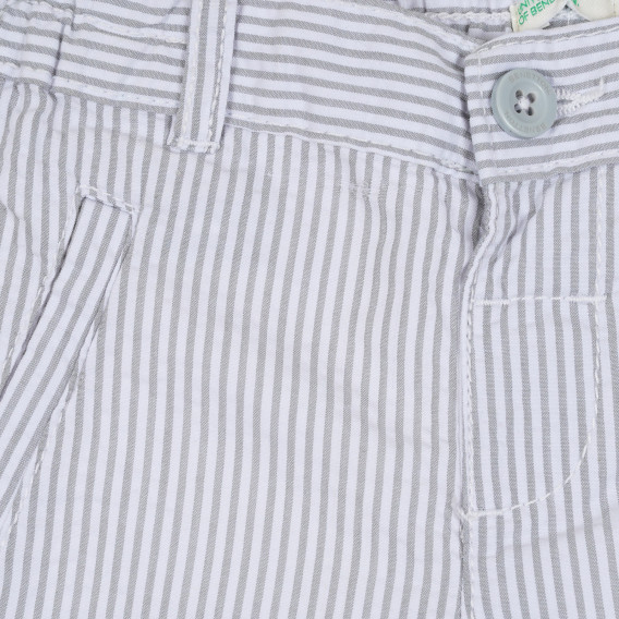 Памучен къс панталон в сиво и бяло райе за бебе Benetton 268095 2