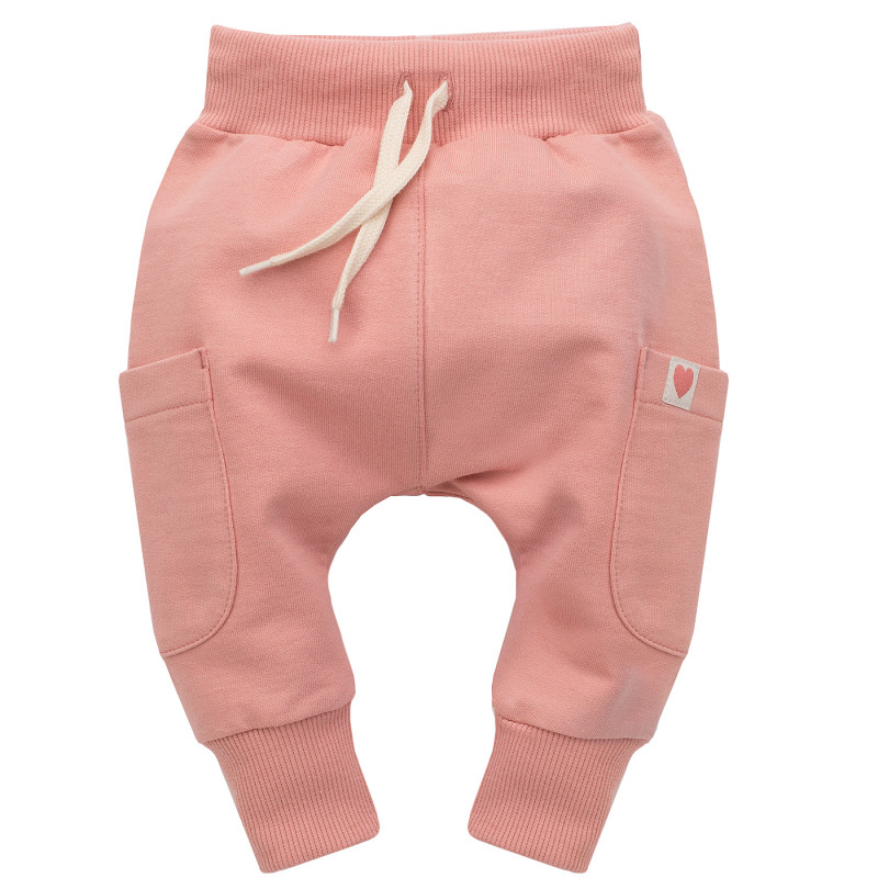 Памучен панталон с пришита апликация на сърце за бебе, розов  272981