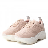 Спортни обувки за момиче в розов цвят с равна платформа XTI 28369 