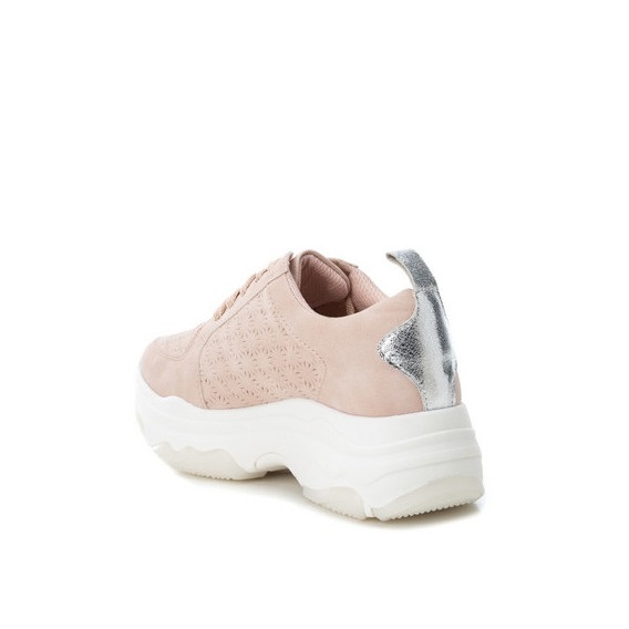 Спортни обувки за момиче в розов цвят с равна платформа XTI 28372 4