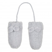 Плетени ръкавици за бебе със сребристи акценти и панделка Cool club 292409 
