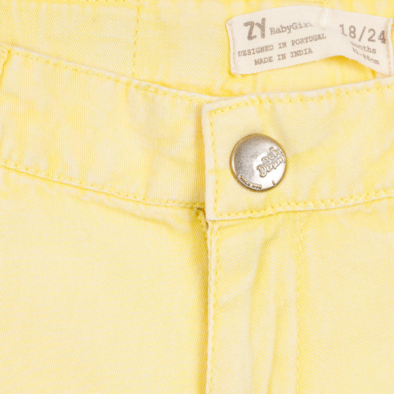 Къси дънкови панталони с апликация за бебе, жълт ZY 320933 2