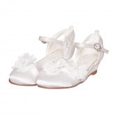 Елегантни сандали с апликация на цветя, бели Cool club 334786 