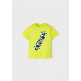 Тениска с щампа на скейтборд, лимонено жълта Mayoral 338605 