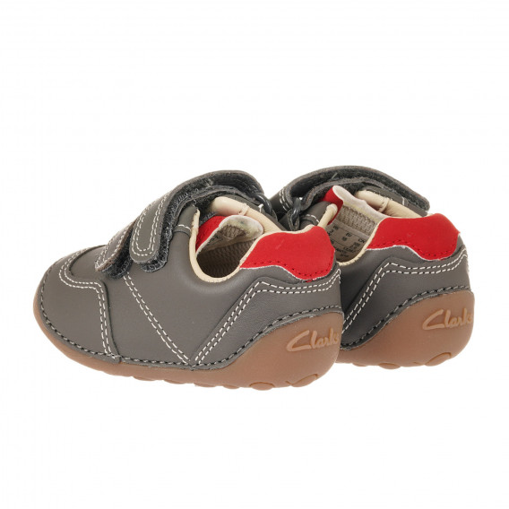 Обувки от естествена кожа с червени акценти за бебе, сиви Clarks 361461 3