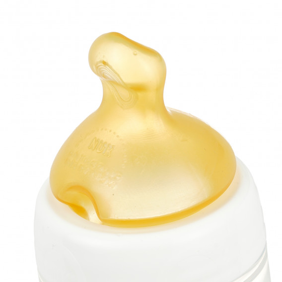 Полипропиленово шише за хранене, с биберон M, 6-18 месеца, 250 мл, цвят: бял NUK 372927 3