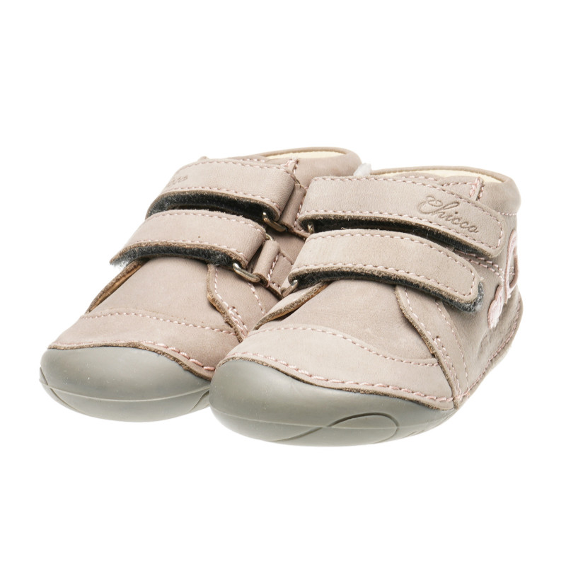 Кожени обувки с апликация сърце за бебе момиче, сиви  39436