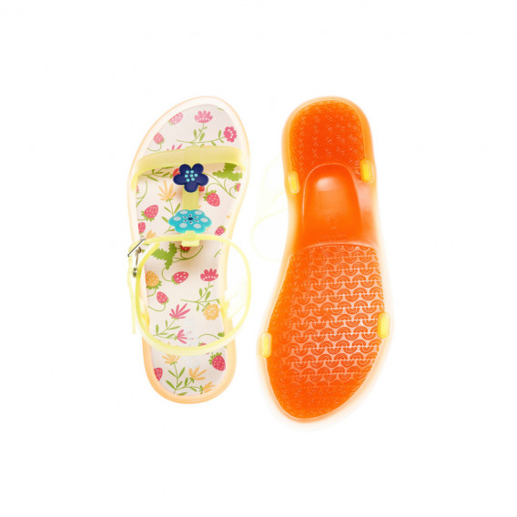 Силиконови сандали с декоративни цветя за момиче Chicco 39552 4