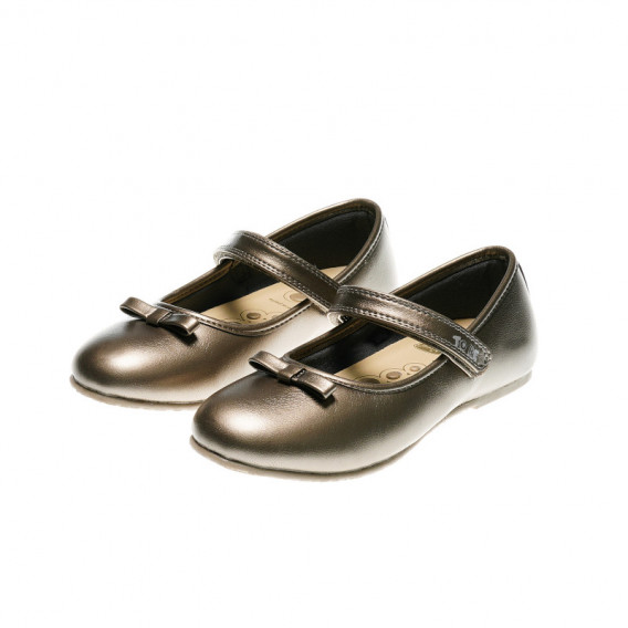 Кожени обувки балеринки за момиче с панделка, беж Chicco 39676 