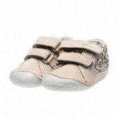 Кожени обувки с декорация на сърца за бебе момиче, бежови Chicco 39818 