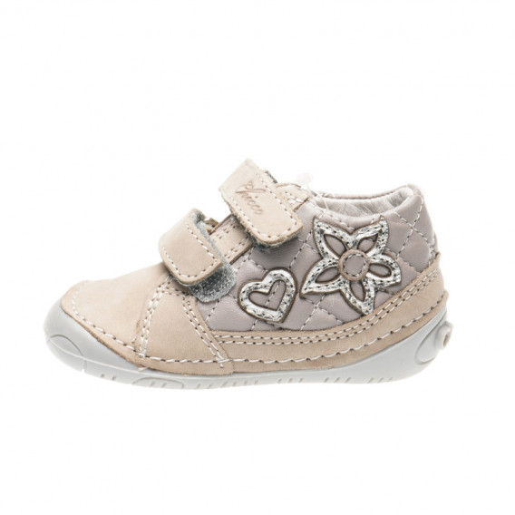 Кожени обувки с декорация на сърца за бебе момиче, бежови Chicco 39820 3
