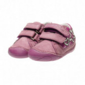 Кожени обувки с декорация на сърца за бебе момиче, розови Chicco 39822 