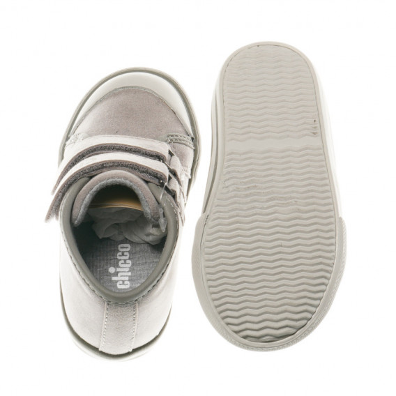 Кожени обувки с две велкро лепенки за бебе, сиви Chicco 39882 3