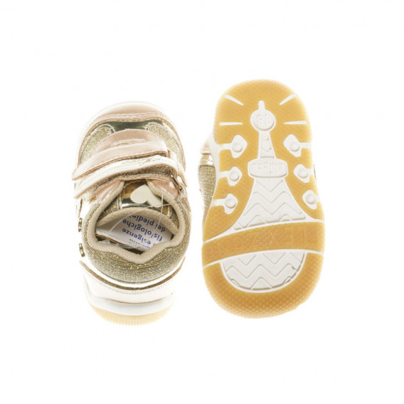 Кожени обувки за бебе момиче с апликирано сърце Chicco 39940 3