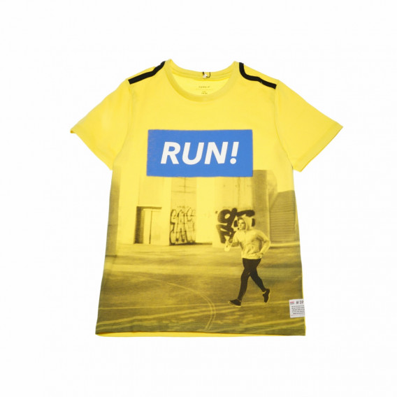 Тениска с принт от органичен памук  за момче, жълта Name it 42416 