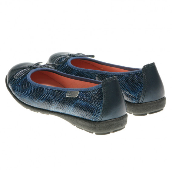 Сини обувки за момиче със змийски принт и панделка Paola 45425 2