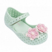 Обувки за момиче с две розови цветенца MINI MELISSA 46755 